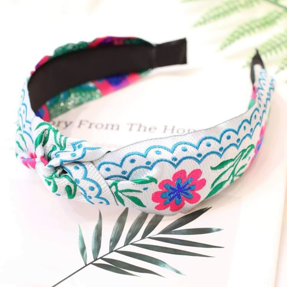 NWT Floral Headband - Picture 1 of 3